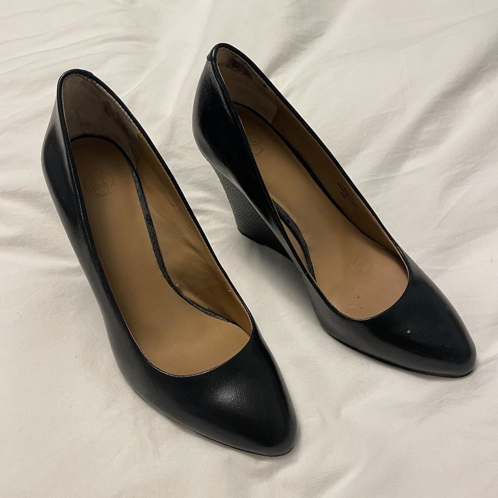 Size 6 Ann Taylor Black Leather Wedge Heels